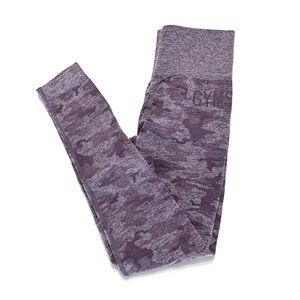Gymshark Camo Seamless 7/8 Leggings in Lavender Grey Size Small